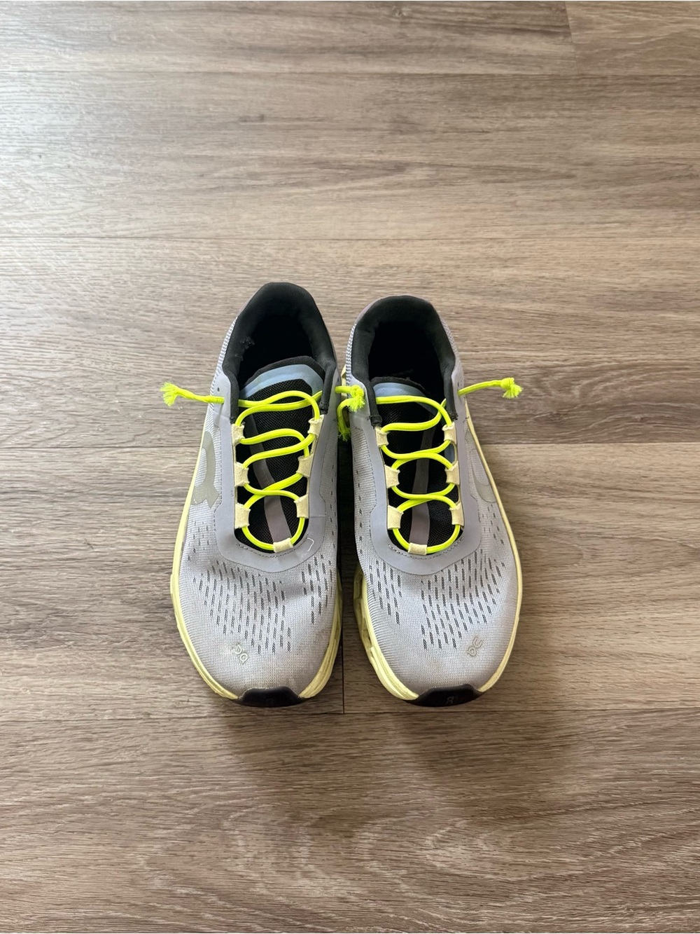 Light Gray & Neon Yellow Women's Performance Sneakers